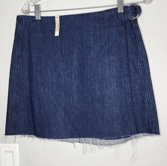 Madewell Dresses & Skirts - NWT Madewell Denim Raw-Hem Mini Wrap Jean Skirt Size 8